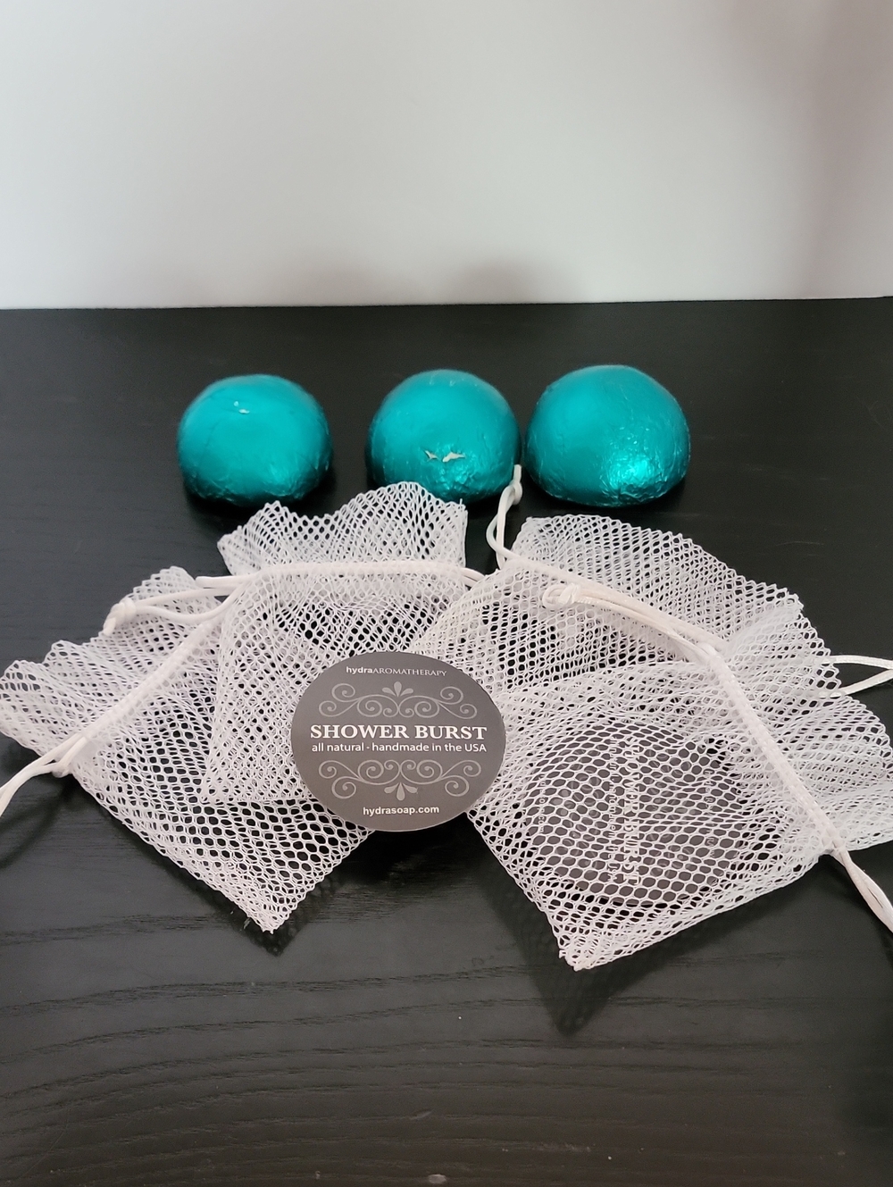 hydraAromatherapy-3 Shower Burst "Sweet Dreams" & 4 Sashet Mesh Bags
